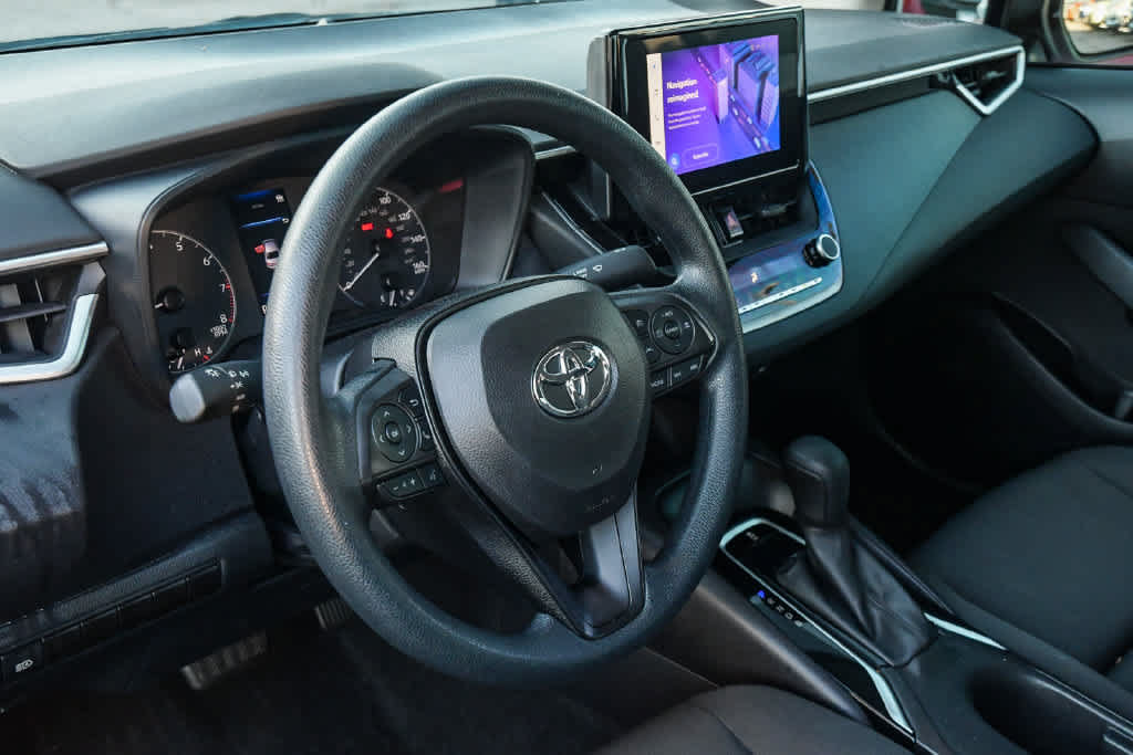 Used 2024 Toyota Corolla LE FWD image 17