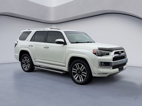 Used 2014 Toyota 4Runner Limited AWD/4WD image 7
