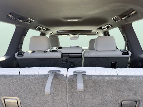 Used 2023 Lexus GX 460 Premium image 4