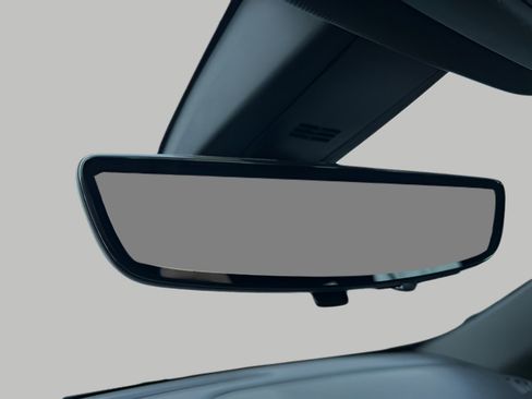 Used 2023 Chevrolet Traverse RS image 19