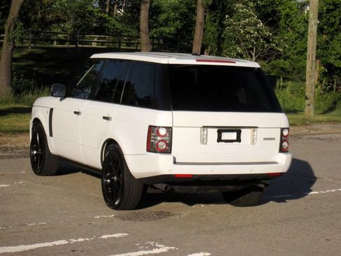 Used 2011 Land Rover Range Rover Supercharged AWD/4WD image 13