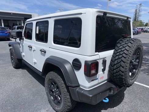 Used 2023 Jeep Wrangler Unlimited w/ Convenience Group image 6