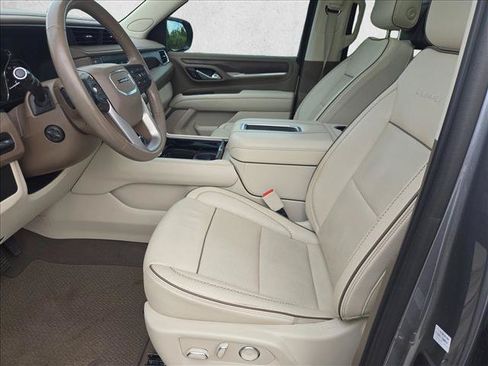 Used 2021 GMC Yukon Denali w/ LPO, Illumination Package AWD/4WD image 10