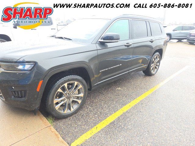 Used 2024 Jeep Grand Cherokee L Overland w/ Trailer Tow Package AWD/4WD image 1