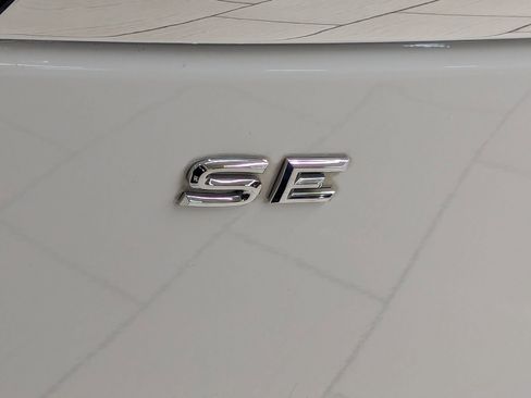 Used 2020 Volkswagen Atlas SE w/ Panoramic Sunroof Package image 35