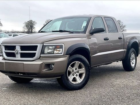 Used 2009 Dodge Dakota Big Horn image 2