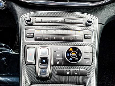 Used 2023 Hyundai Santa Fe SEL image 18