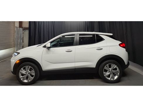 Used 2025 Buick Encore GX Preferred AWD/4WD image 8