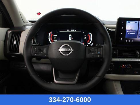 New 2026 Nissan Pathfinder SL image 21