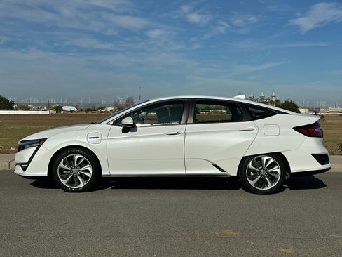 Used 2019 Honda Clarity Plug-In Hybrid image 7