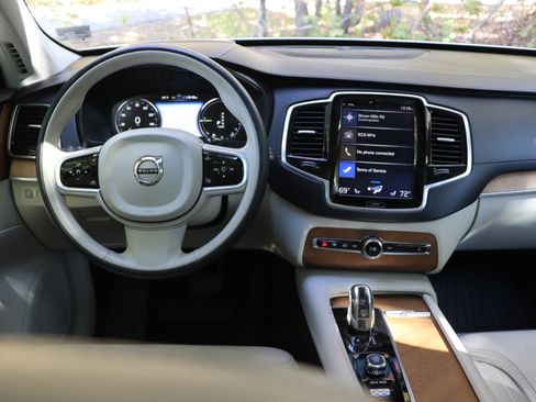 Used 2019 Volvo XC90 T8 Inscription w/ Advanced Package image 42