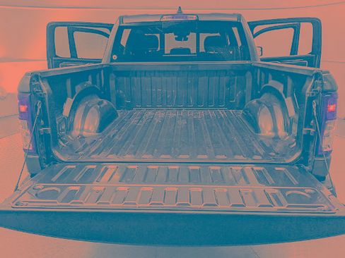 Used 2022 RAM 1500 Big Horn AWD/4WD image 7