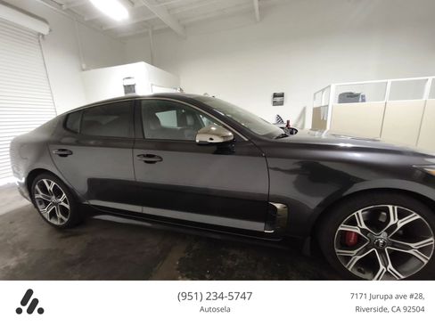 Used 2021 Kia Stinger GT2 image 5