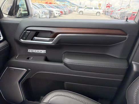 Used 2024 GMC Sierra 1500 Denali w/ Denali Reserve Package AWD/4WD image 26