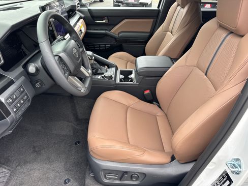 New 2026 Toyota 4Runner Limited AWD/4WD image 25