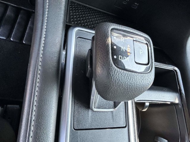 Used 2025 Nissan Pathfinder SV AWD/4WD image 12