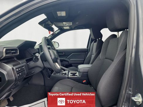 Used 2025 Toyota 4Runner SR5 AWD/4WD image 11