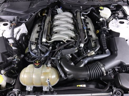 Used 2017 Ford Mustang GT RWD image 37