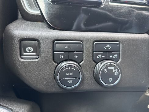 Used 2024 Chevrolet Silverado 1500 LT image 14