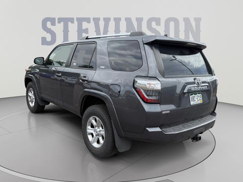 Used 2019 Toyota 4Runner SR5 AWD/4WD image 3