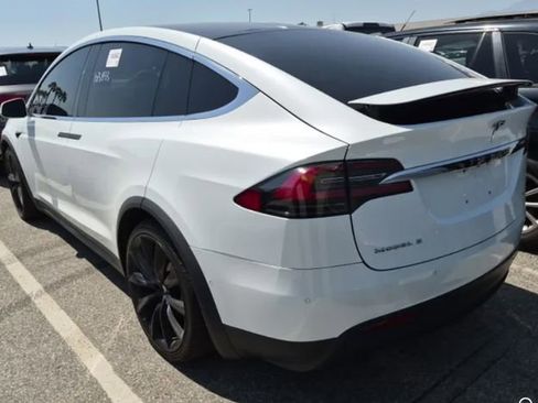 Used 2018 Tesla Model X P100D AWD/4WD image 2