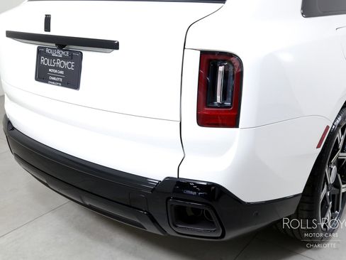 New 2026 Rolls-Royce Cullinan image 48