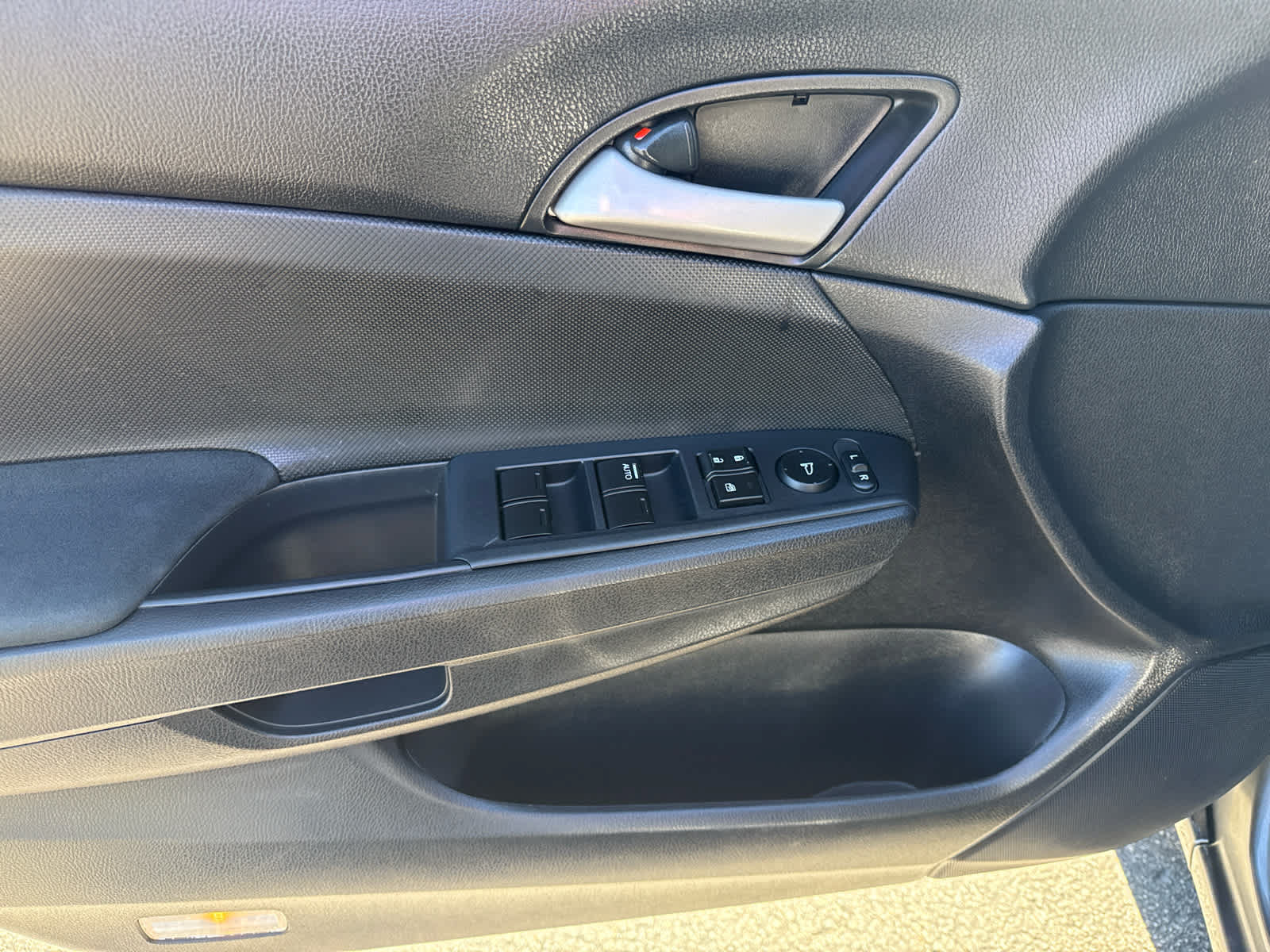 Used 2010 Honda Accord LX image 10