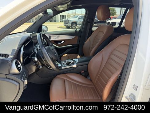 Used 2019 Mercedes-Benz GLC 300 4MATIC image 29