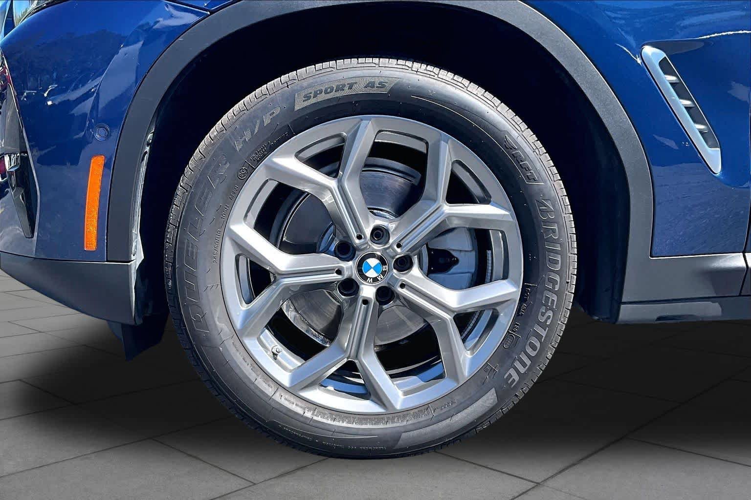 Used 2024 BMW X3 xDrive30i AWD/4WD image 11