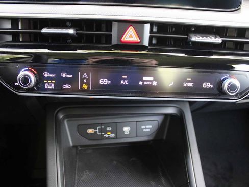 New 2025 Kia K5 LXS image 35