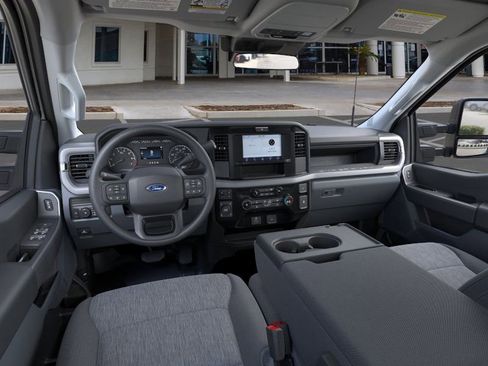 New 2026 Ford F250 XL w/ FX4 Off-Road Package image 9