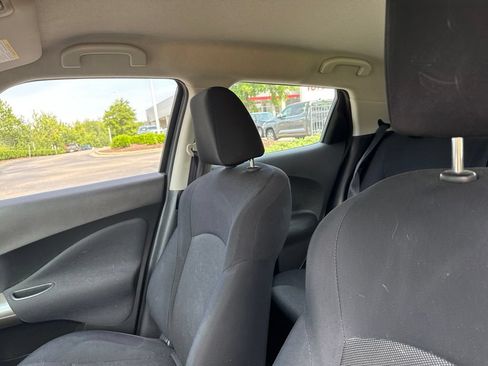 Used 2014 Nissan Juke S FWD image 8