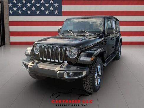 Used 2018 Jeep Wrangler Unlimited Sahara w/ LED Lighting Group AWD/4WD image 3