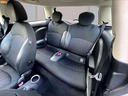 Used 2013 MINI Cooper Hardtop image 24