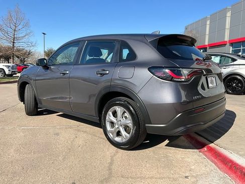 Used 2025 Honda HR-V LX image 7