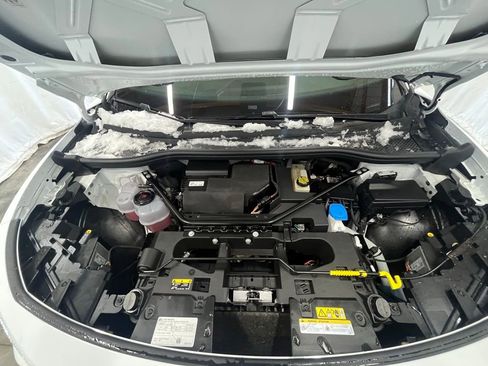 Certified 2022 Volkswagen ID.4 Pro S image 27