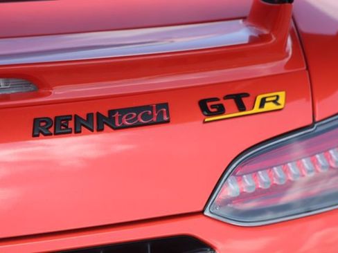 Used 2018 Mercedes-Benz AMG GT R image 14