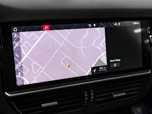 Used 2019 Porsche Cayenne image 16