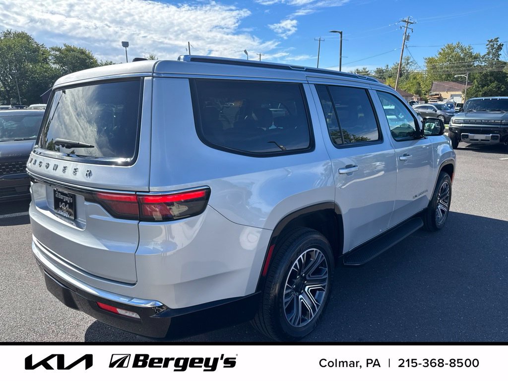 Used 2024 Jeep Wagoneer 4WD w/ Premium Group I image 6