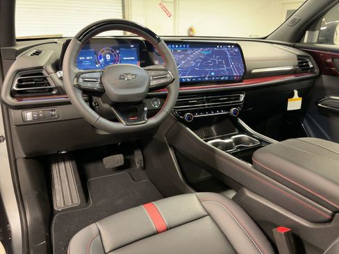 New 2026 Chevrolet Traverse RS image 28