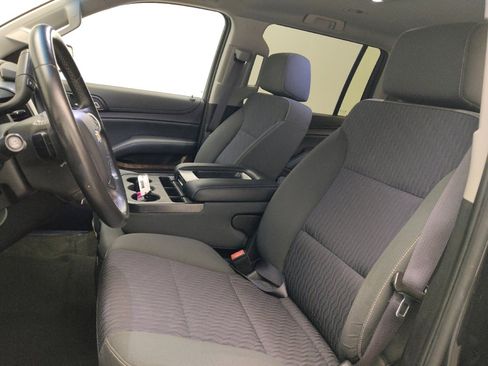 Used 2016 Chevrolet Suburban LS RWD image 17