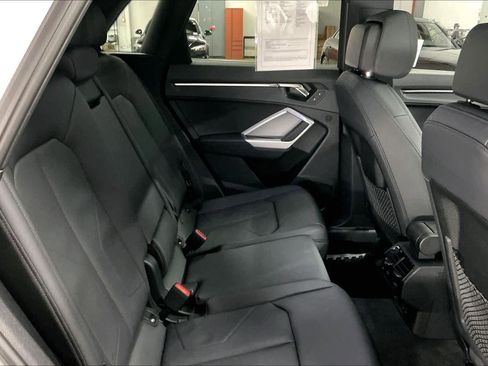 Used 2025 Audi Q3 2.0T Premium image 29