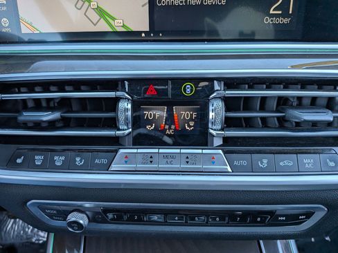 Used 2022 BMW X5 xDrive40i w/ Premium Package image 26