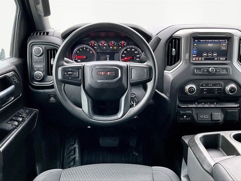 Used 2022 GMC Sierra 2500 Pro w/ Convenience Package image 5