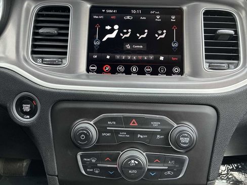 Used 2021 Dodge Charger SXT w/ Navigation & Travel Group AWD/4WD image 16