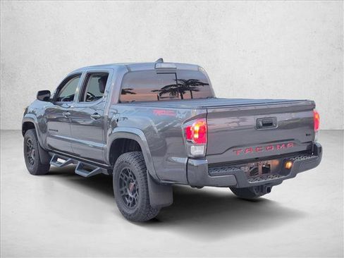 Used 2019 Toyota Tacoma SR5 RWD image 7