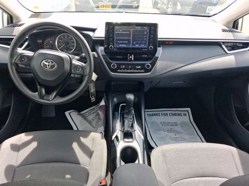 Used 2022 Toyota Corolla LE FWD image 12