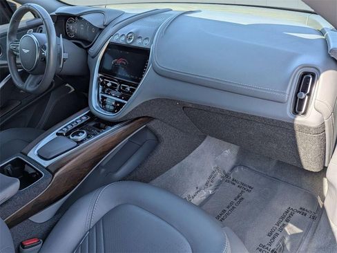 Used 2021 Aston Martin DBX Base image 6