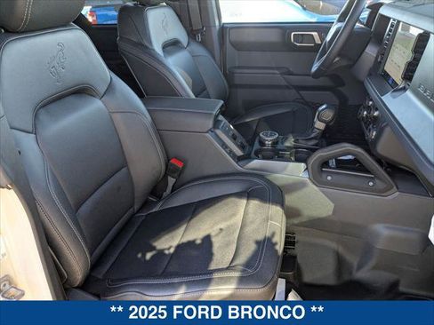 New 2025 Ford Bronco Badlands image 19