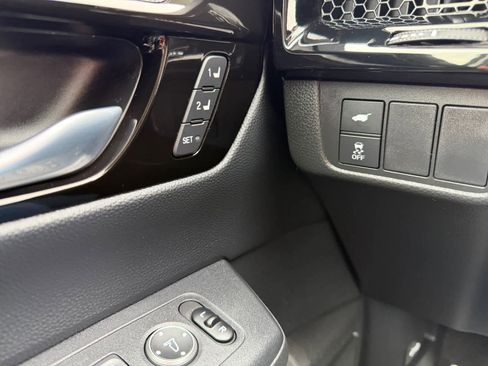 Used 2023 Honda CR-V EX-L image 22